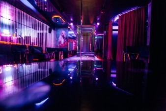   Lv11 night club 